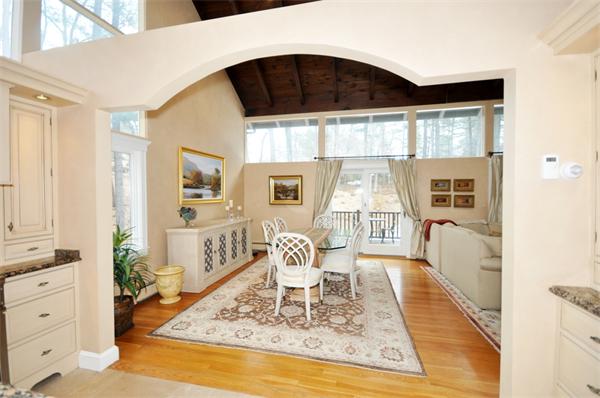 42 Independence Road Concord, MA 01742 - Photo 4 of 26