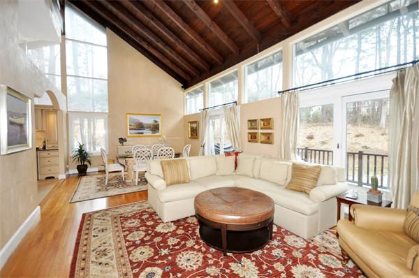 42 Independence Road Concord, MA 01742 - Photo 8 of 26