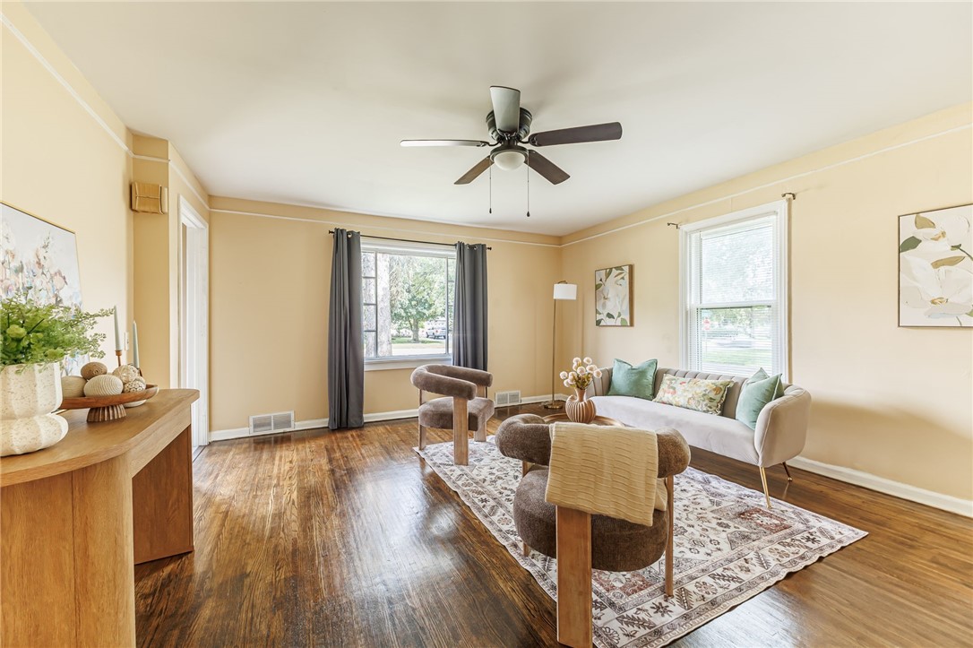 423 Howard Road Gates, NY 14606 - Photo 7 of 27 Gallery Image 7