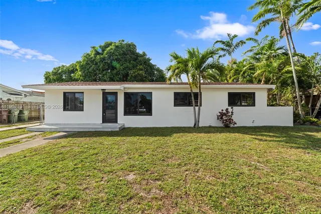 $729,900 | 6950 West 10th Avenue, Hialeah, FL 33014