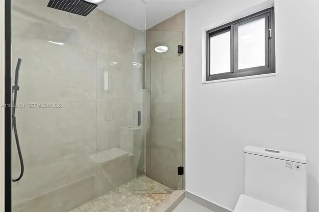 $729,900 | 6950 West 10th Avenue, Hialeah, FL 33014