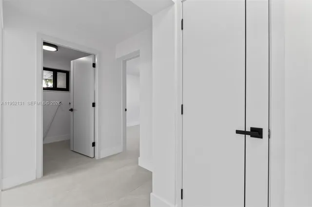 $729,900 | 6950 West 10th Avenue, Hialeah, FL 33014