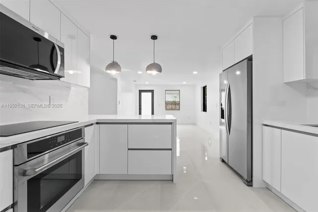 $729,900 | 6950 West 10th Avenue, Hialeah, FL 33014