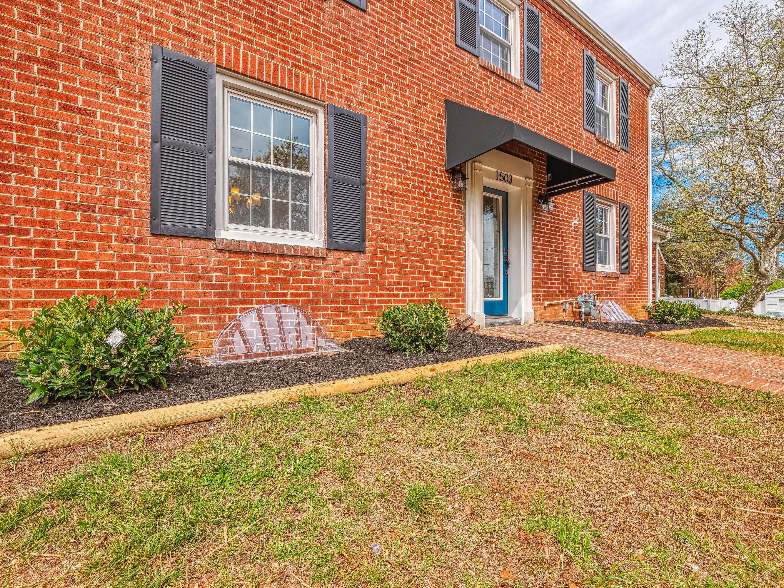 1503 Terrace Road Southwest Roanoke, VA 24015 - Photo 3 of 40 01_1503_Terrace_Rd_SW46_mls