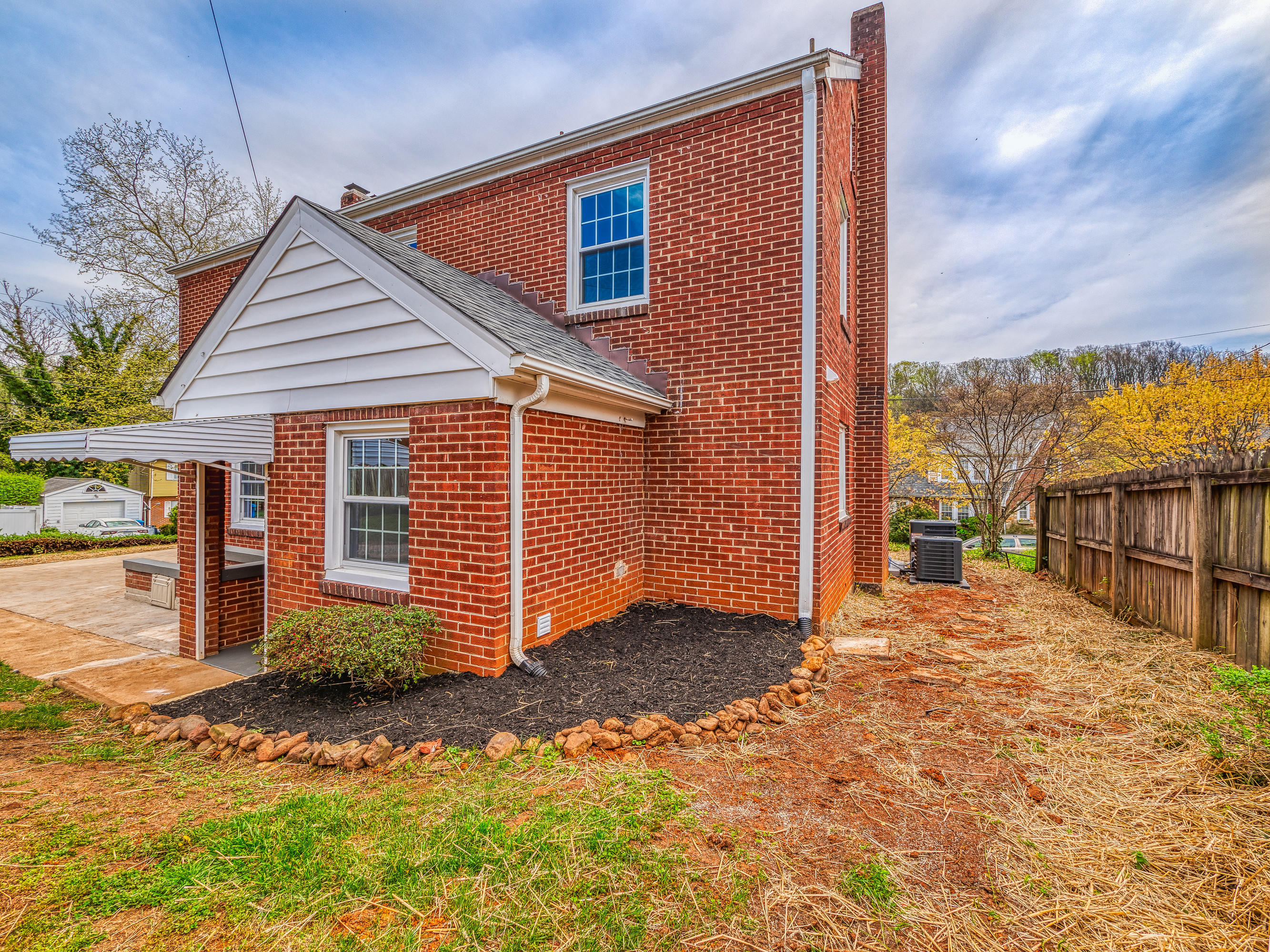 1503 Terrace Road Southwest Roanoke, VA 24015 - Photo 33 of 40 03_1503_Terrace_Rd_SW44_mls