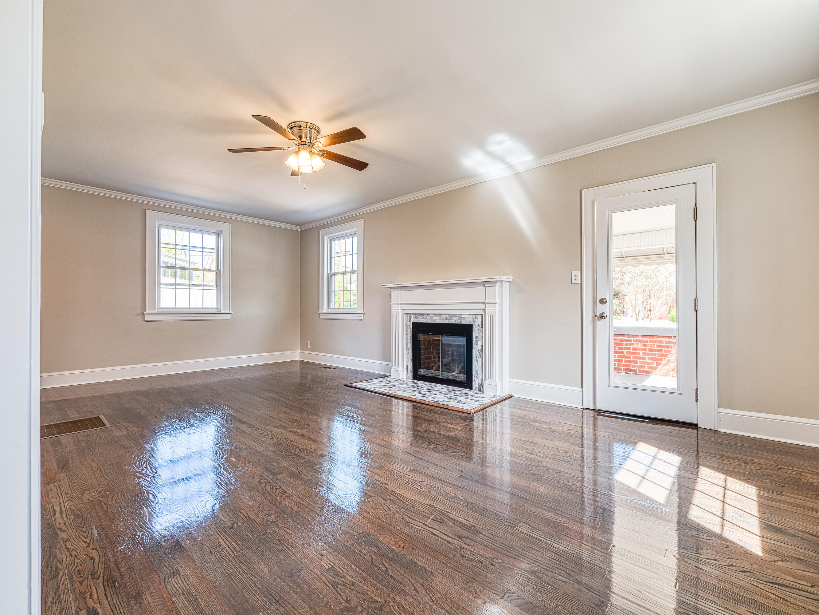 1503 Terrace Road Southwest Roanoke, VA 24015 - Photo 5 of 40 45_1503_Terrace_Rd_SW02_mls