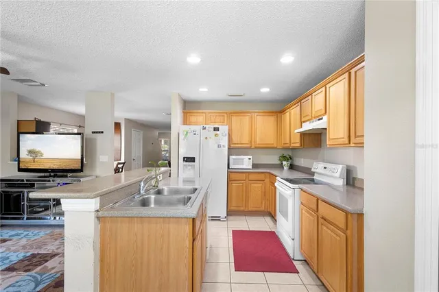 $345,000 | 2853 Cliffe Court, Oviedo, FL 32765