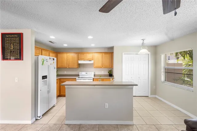 $345,000 | 2853 Cliffe Court, Oviedo, FL 32765