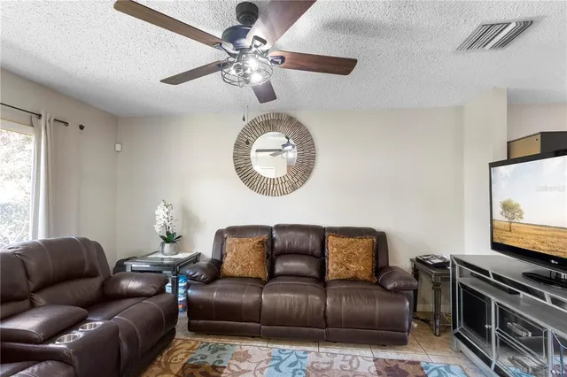 $345,000 | 2853 Cliffe Court, Oviedo, FL 32765