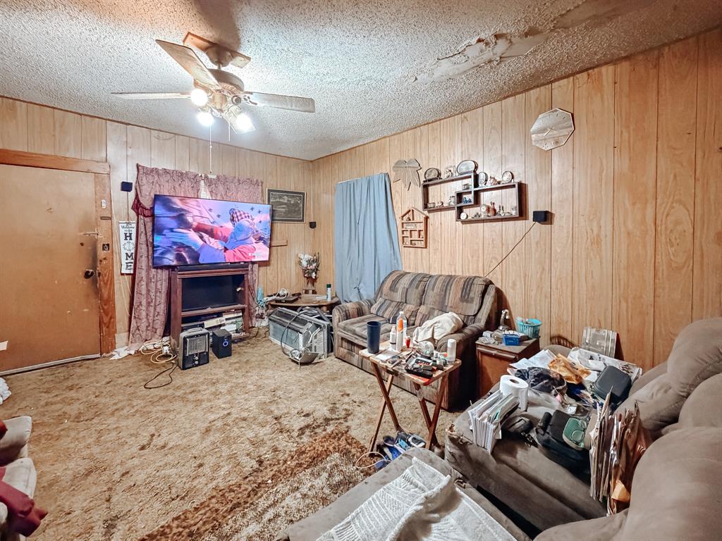 103 South Sinclair Avenue Kerens, TX 75144 - Photo 3 of 19