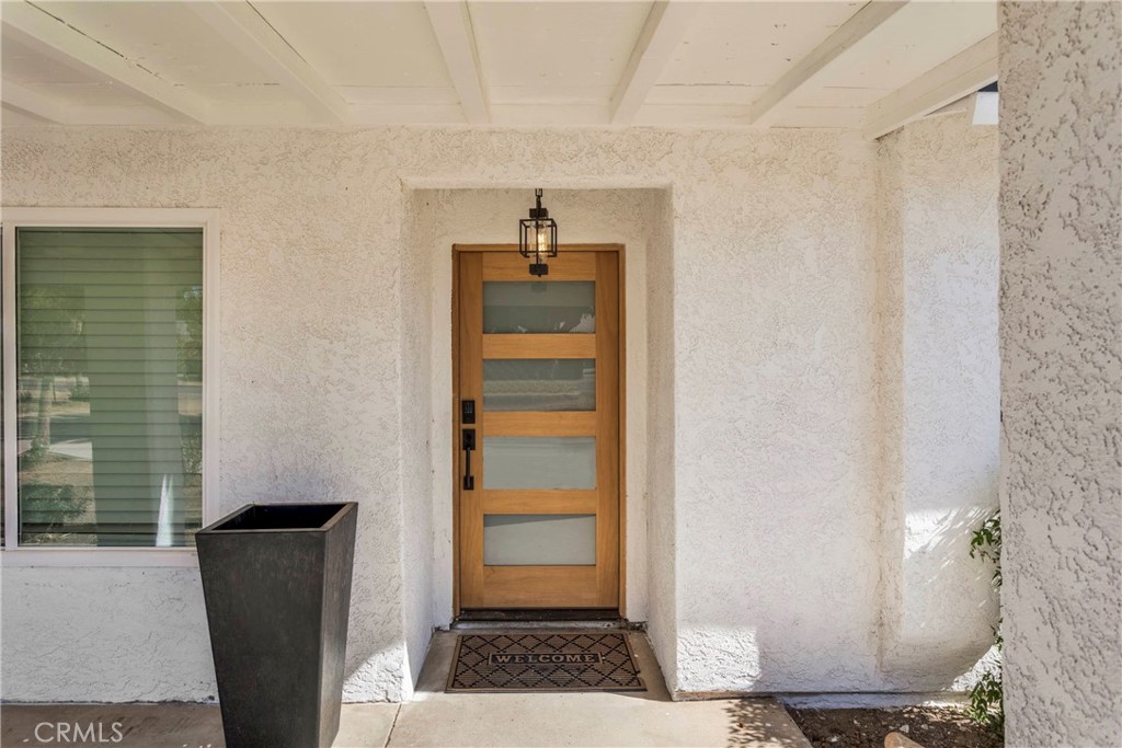 8263 3rd Avenue Hesperia, CA 92345 - Photo 7 of 56