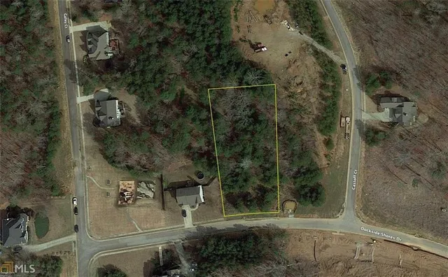 view of outdoor space and yard