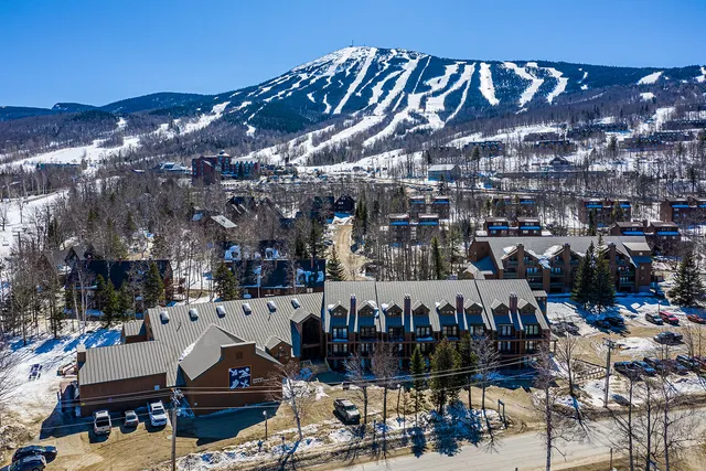 $289,000 | 277 Sugar Tree, Unit 277, Carrabassett Valley, ME 04947