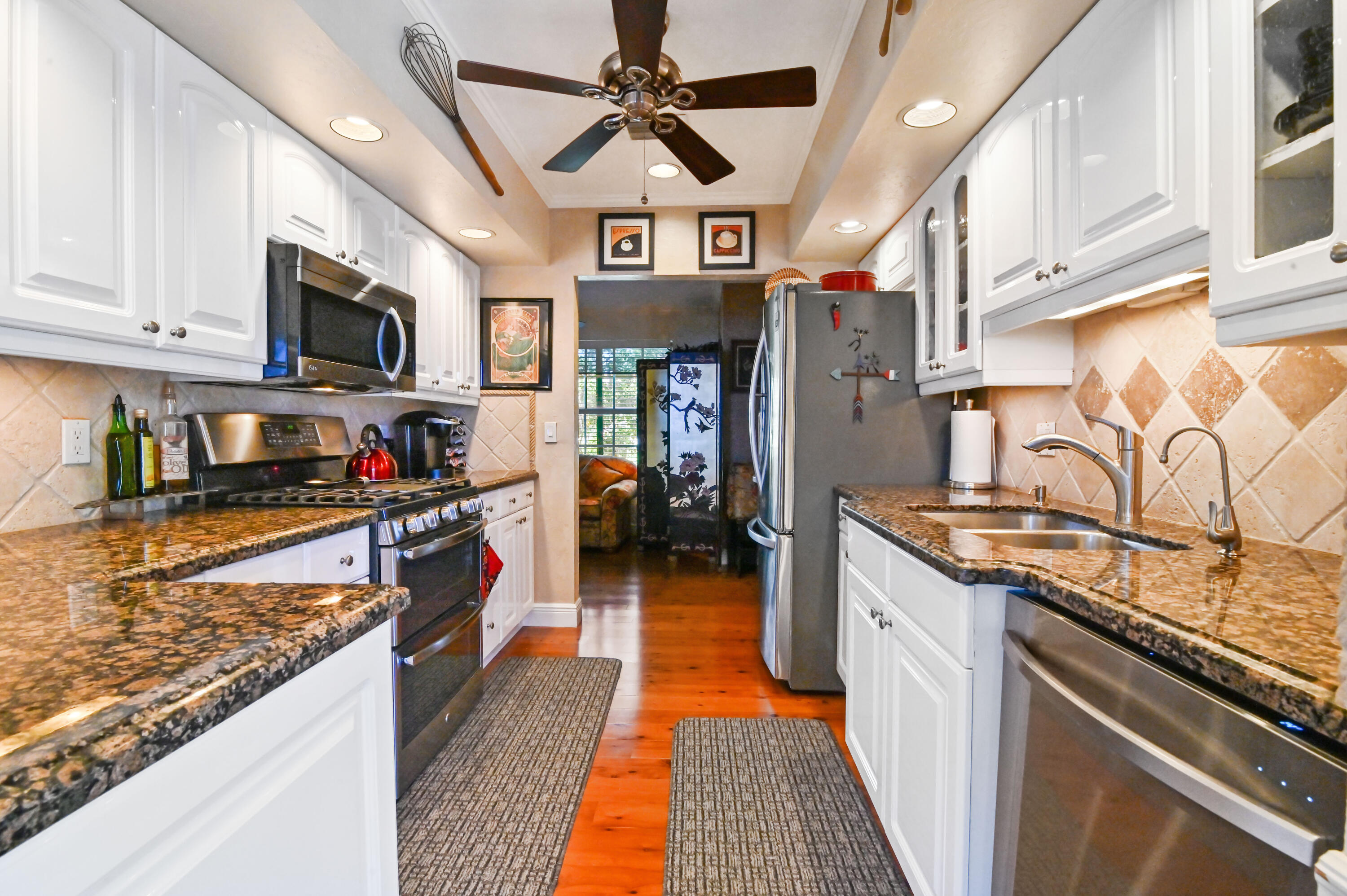 498 Northeast 45th Street Boca Raton, FL 33431 - Photo 5 of 45 15 Kitchen 01