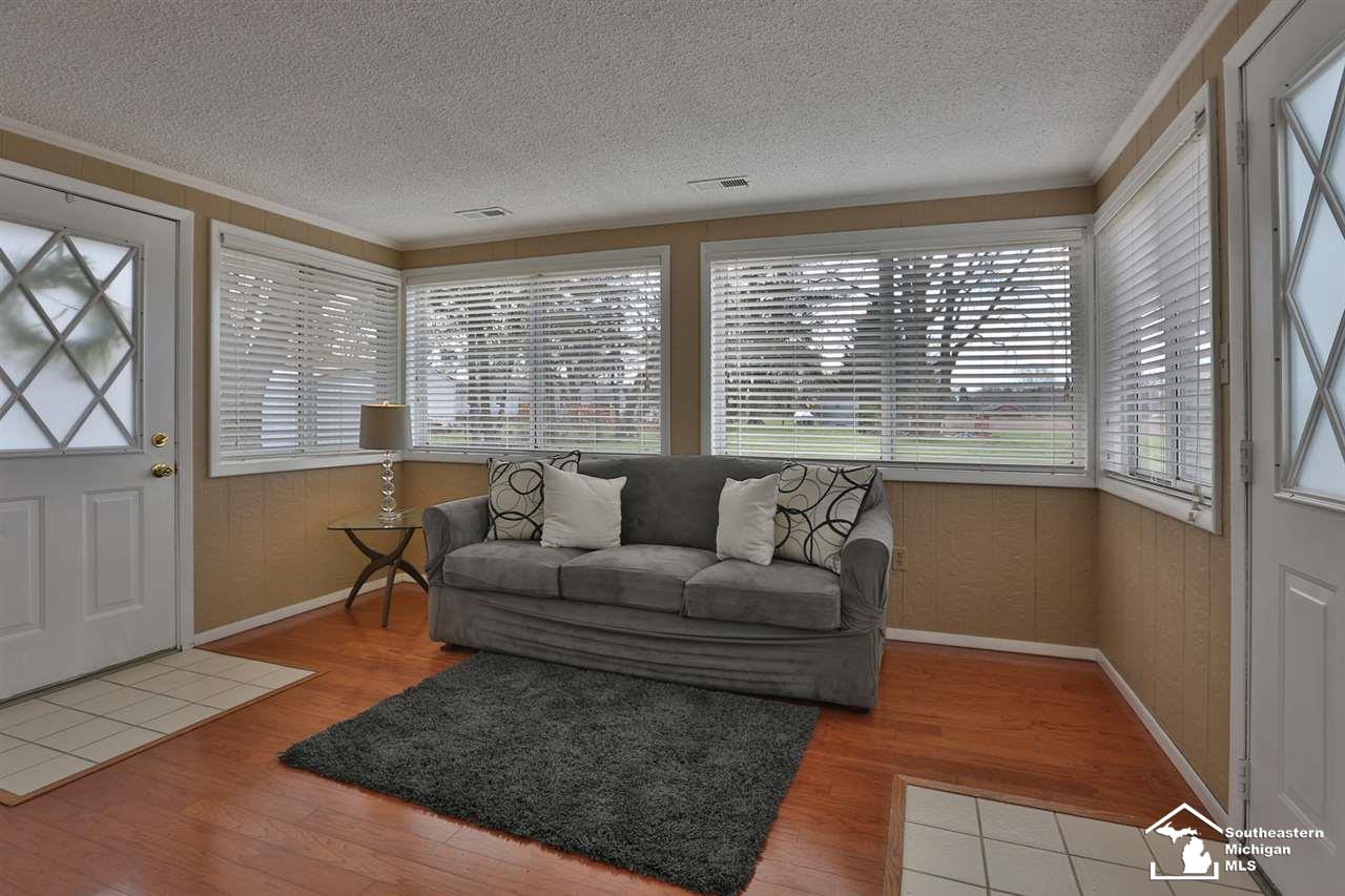 565 Lasalle Road Monroe, MI 48162 - Photo 24 of 25 Den