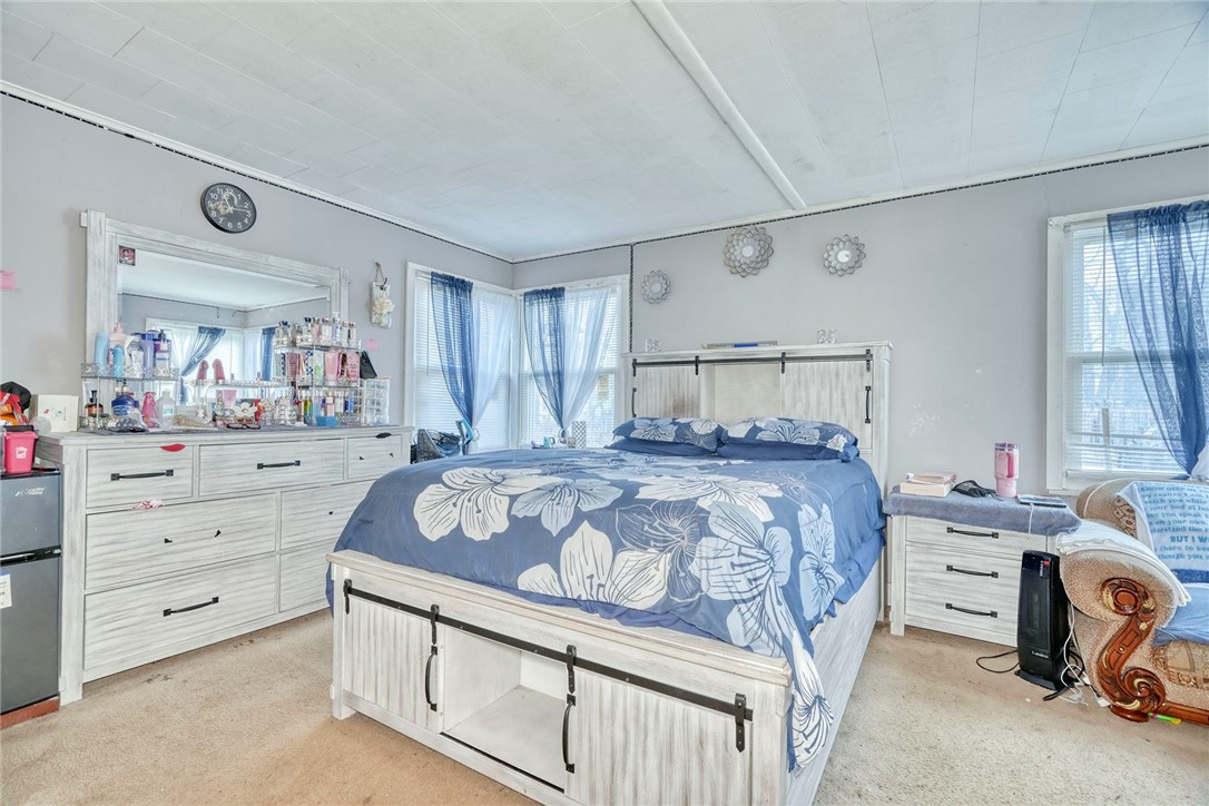 392 Frost Avenue Rochester, NY 14611 - Photo 14 of 17