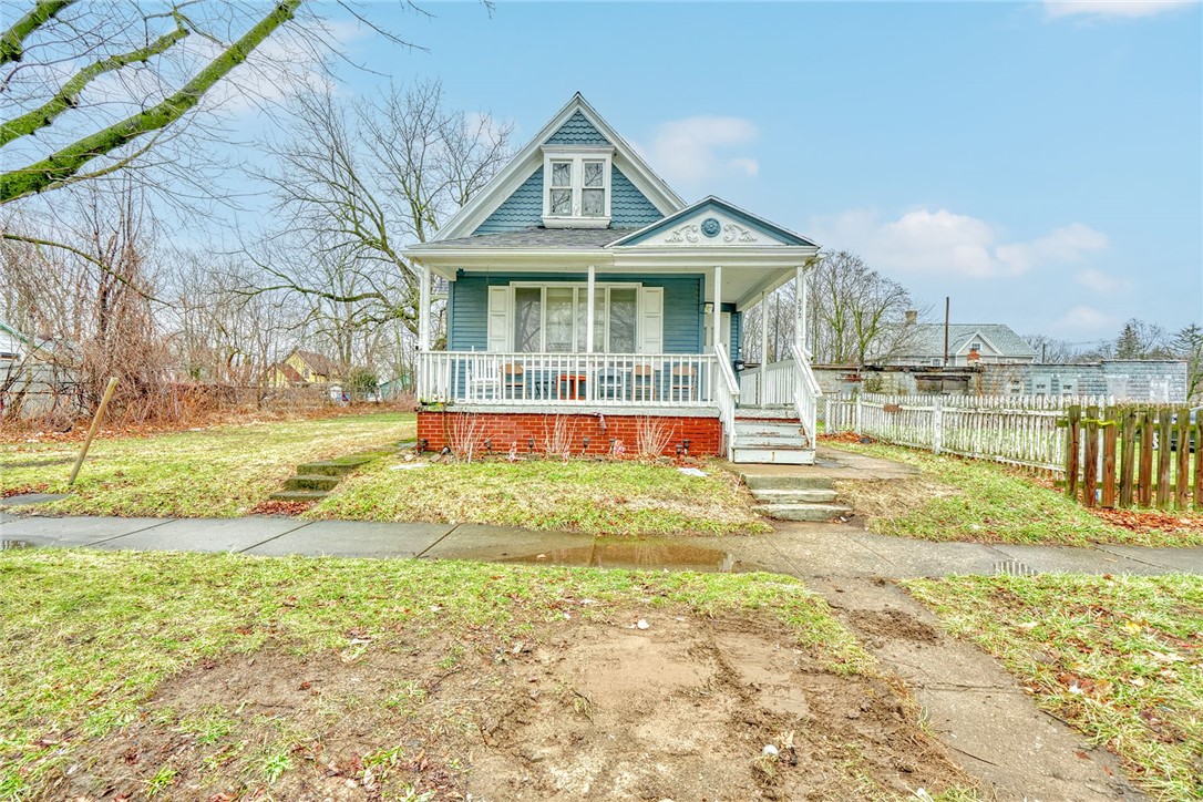 392 Frost Avenue Rochester, NY 14611 - Photo 2 of 17