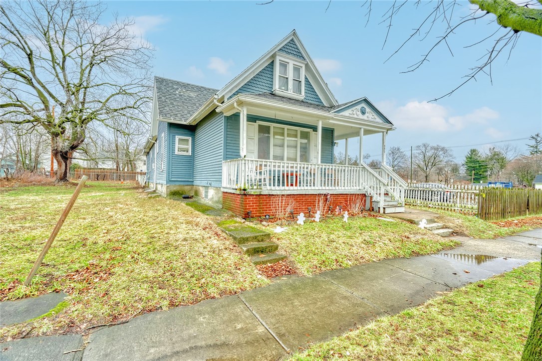 392 Frost Avenue Rochester, NY 14611 - Photo 3 of 17