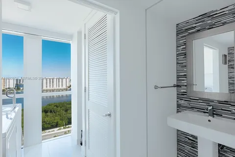 $2,399,000 | 400 Sunny Isles Boulevard, Unit 2008, Sunny Isles Beach, FL 33160