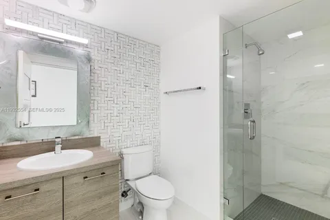 $2,399,000 | 400 Sunny Isles Boulevard, Unit 2008, Sunny Isles Beach, FL 33160