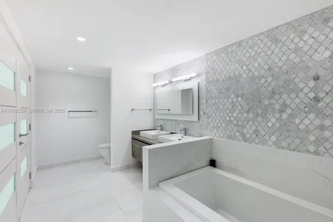 $2,399,000 | 400 Sunny Isles Boulevard, Unit 2008, Sunny Isles Beach, FL 33160