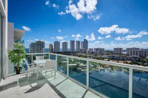 $2,399,000 | 400 Sunny Isles Boulevard, Unit 2008, Sunny Isles Beach, FL 33160