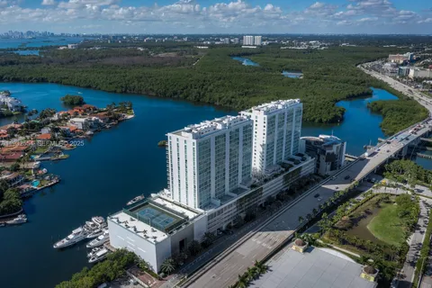 $2,399,000 | 400 Sunny Isles Boulevard, Unit 2008, Sunny Isles Beach, FL 33160