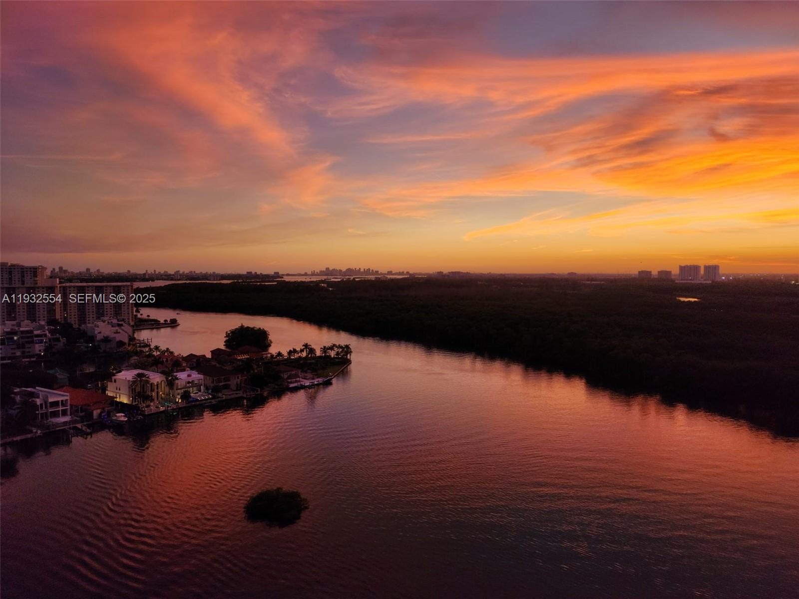 400 Sunny Isles Boulevard, Unit 2008 Sunny Isles Beach, FL 33160 - Photo 4 of 52