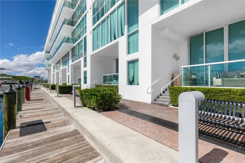 $2,399,000 | 400 Sunny Isles Boulevard, Unit 2008, Sunny Isles Beach, FL 33160