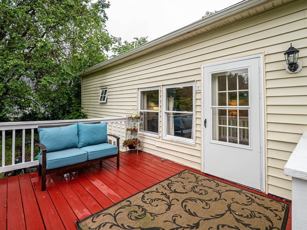 120 Hazen Road Shirley, MA 01464 - Photo 6 of 36 Gallery Image 6