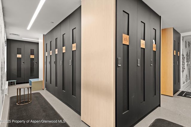 $2,400,000 | 119 Wood Road, Unit 206, Snowmass Village, CO 81615