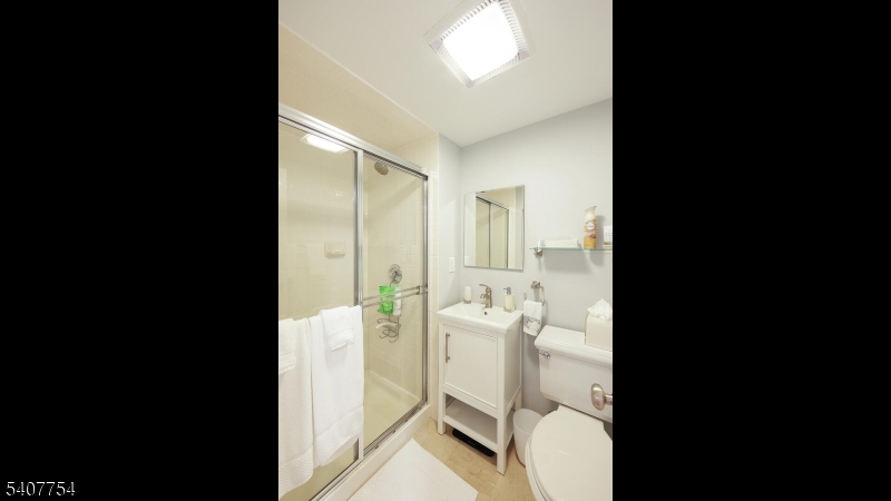 7 Manor Drive Warren, NJ 07059 - Photo 29 of 38