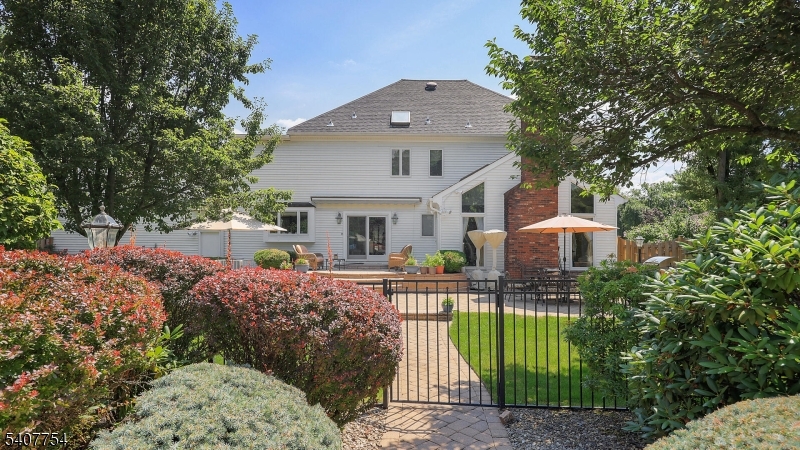 7 Manor Drive Warren, NJ 07059 - Photo 36 of 38