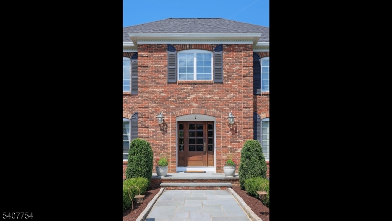 7 Manor Drive Warren, NJ 07059 - Photo 4 of 38