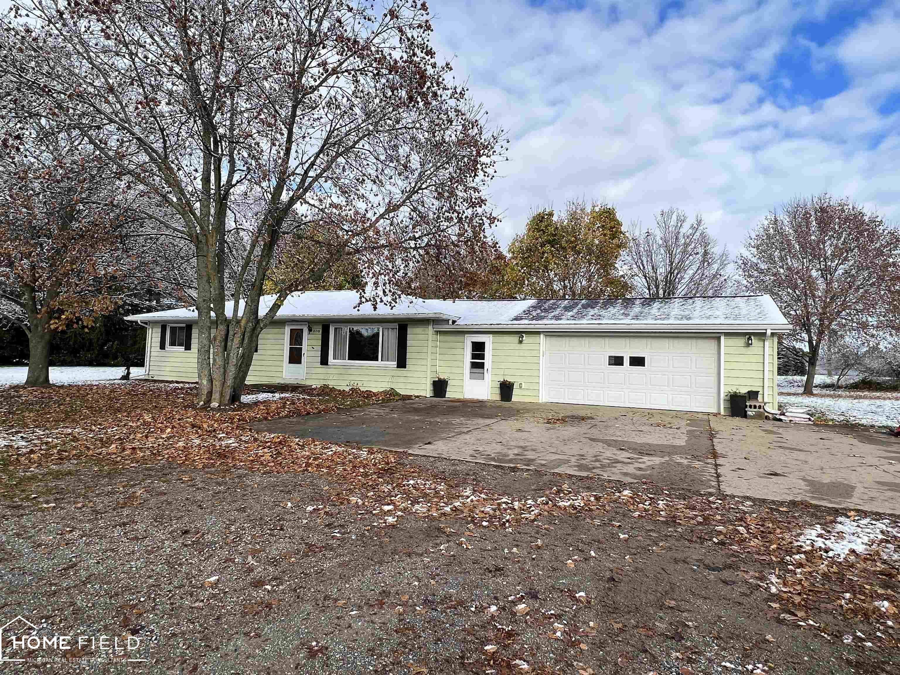8718 West Krouse Road Ovid, MI 48866 - Photo 1 of 28