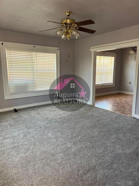 507 East Ave B Sweetwater, TX 79556 - Photo 5 of 10 a view of an empty room with a window