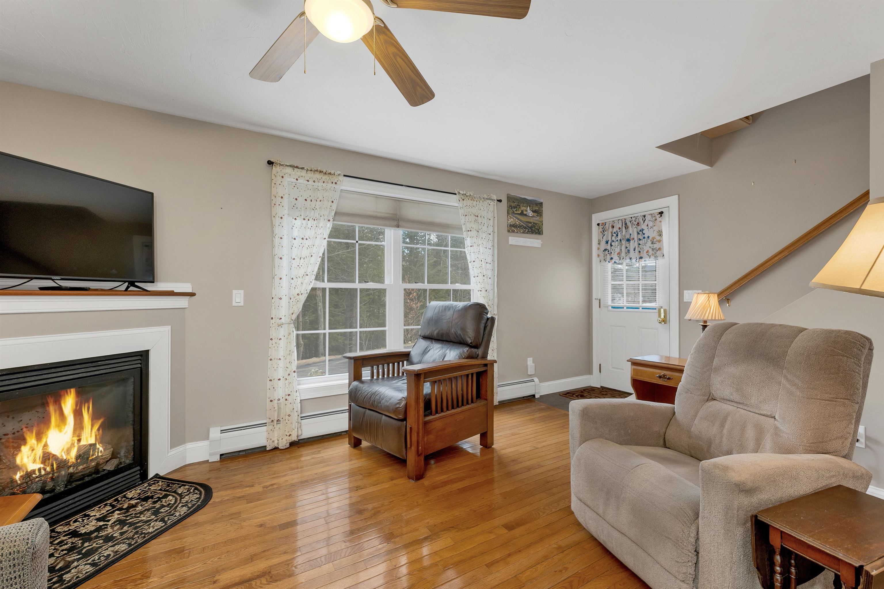 273 West Shore Road, Unit 2 Bristol, NH 03222 - Photo 11 of 52