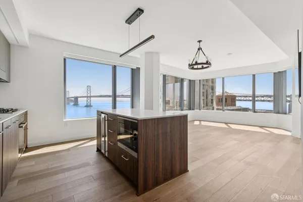 $9,990 | 280 Spear Street, Unit 15E, San Francisco, CA 94105