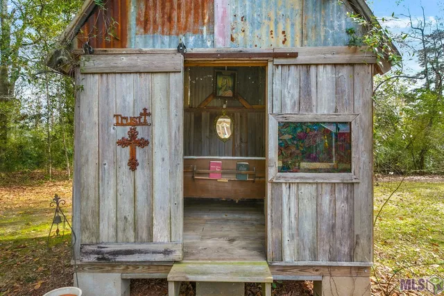 $320,000 | 29306 Red Oak Drive, Walker, LA 70785