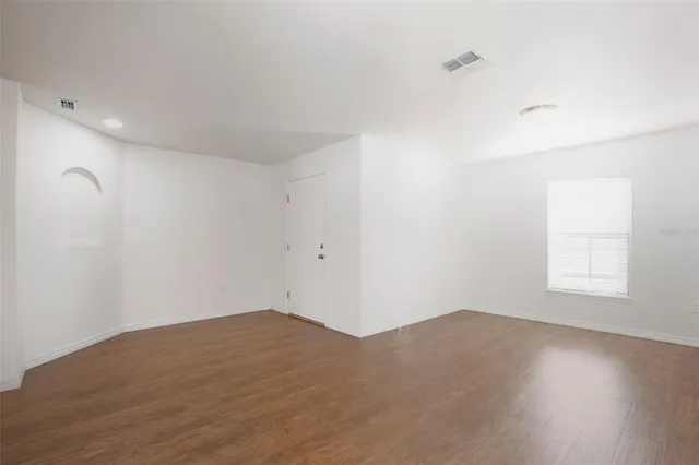 $289,900 | 906 Wynnmere Walk Avenue, Ruskin, FL 33570