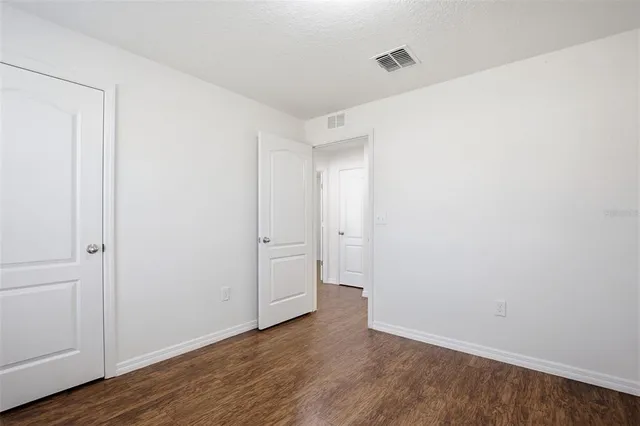 $289,900 | 906 Wynnmere Walk Avenue, Ruskin, FL 33570