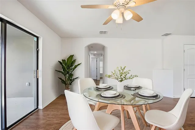 $289,900 | 906 Wynnmere Walk Avenue, Ruskin, FL 33570