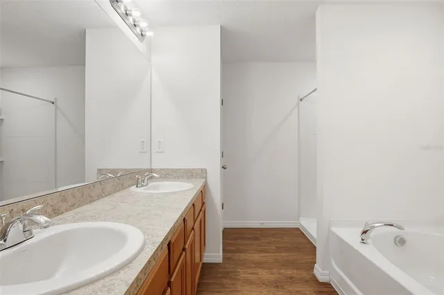 $289,900 | 906 Wynnmere Walk Avenue, Ruskin, FL 33570