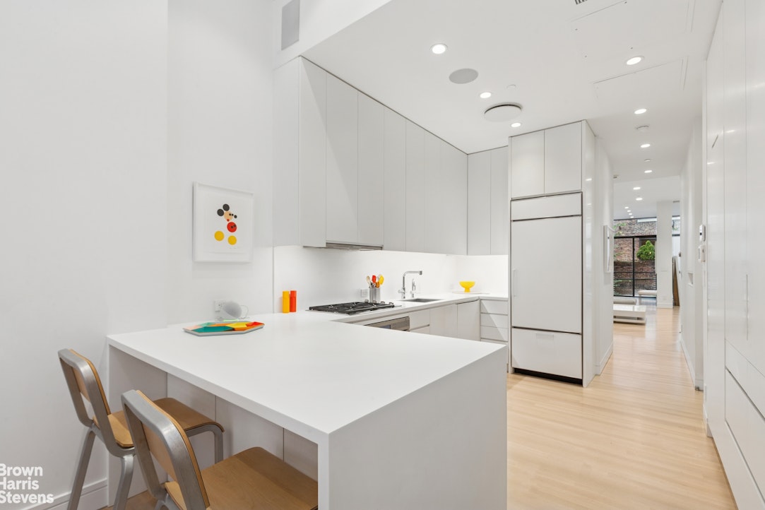 35 West 71st Street, Unit 1 Manhattan, NY 10023 - Photo 4 of 15