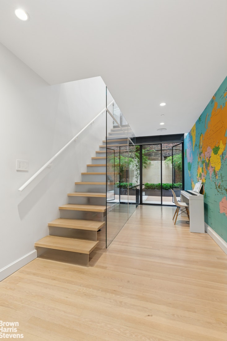 35 West 71st Street, Unit 1 Manhattan, NY 10023 - Photo 7 of 15