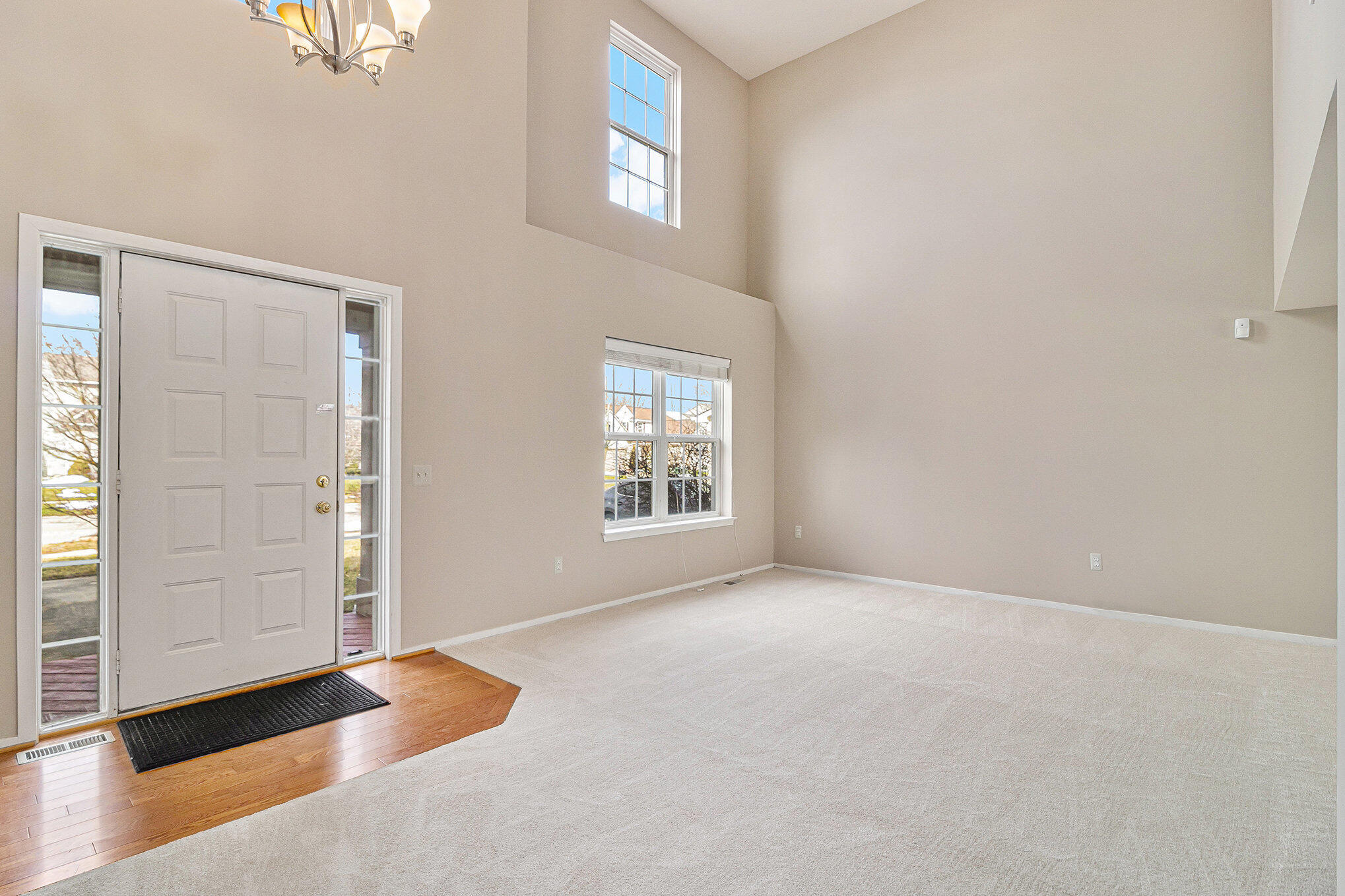 1681 Scio Ridge Road Ann Arbor, MI 48103 - Photo 3 of 45 Living Room
