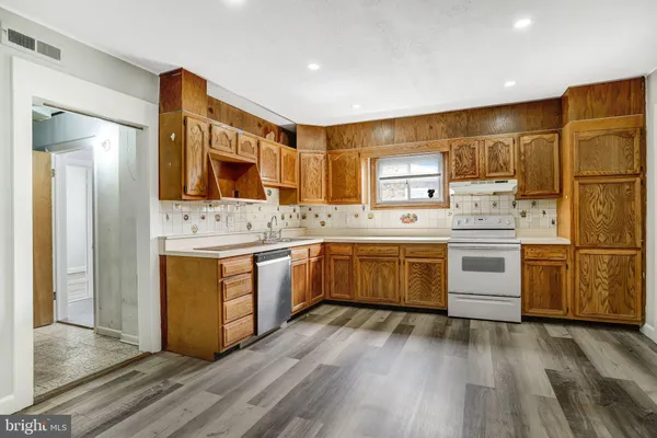 $3,100 | 6226 20th Avenue, Hyattsville, MD 20782