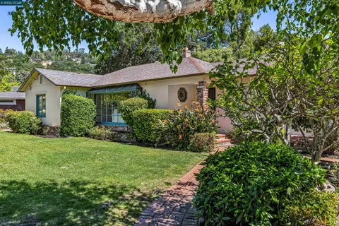 $995,000 | 4010 Reinhardt Drive, Oakland, CA 94619