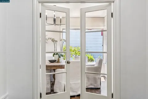 $995,000 | 4010 Reinhardt Drive, Oakland, CA 94619