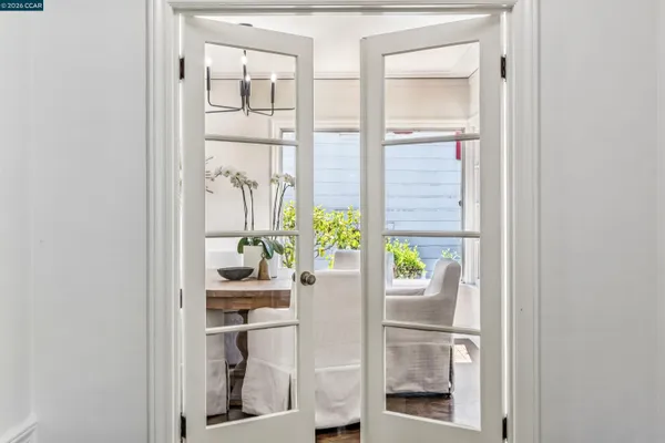 $995,000 | 4010 Reinhardt Drive, Oakland, CA 94619